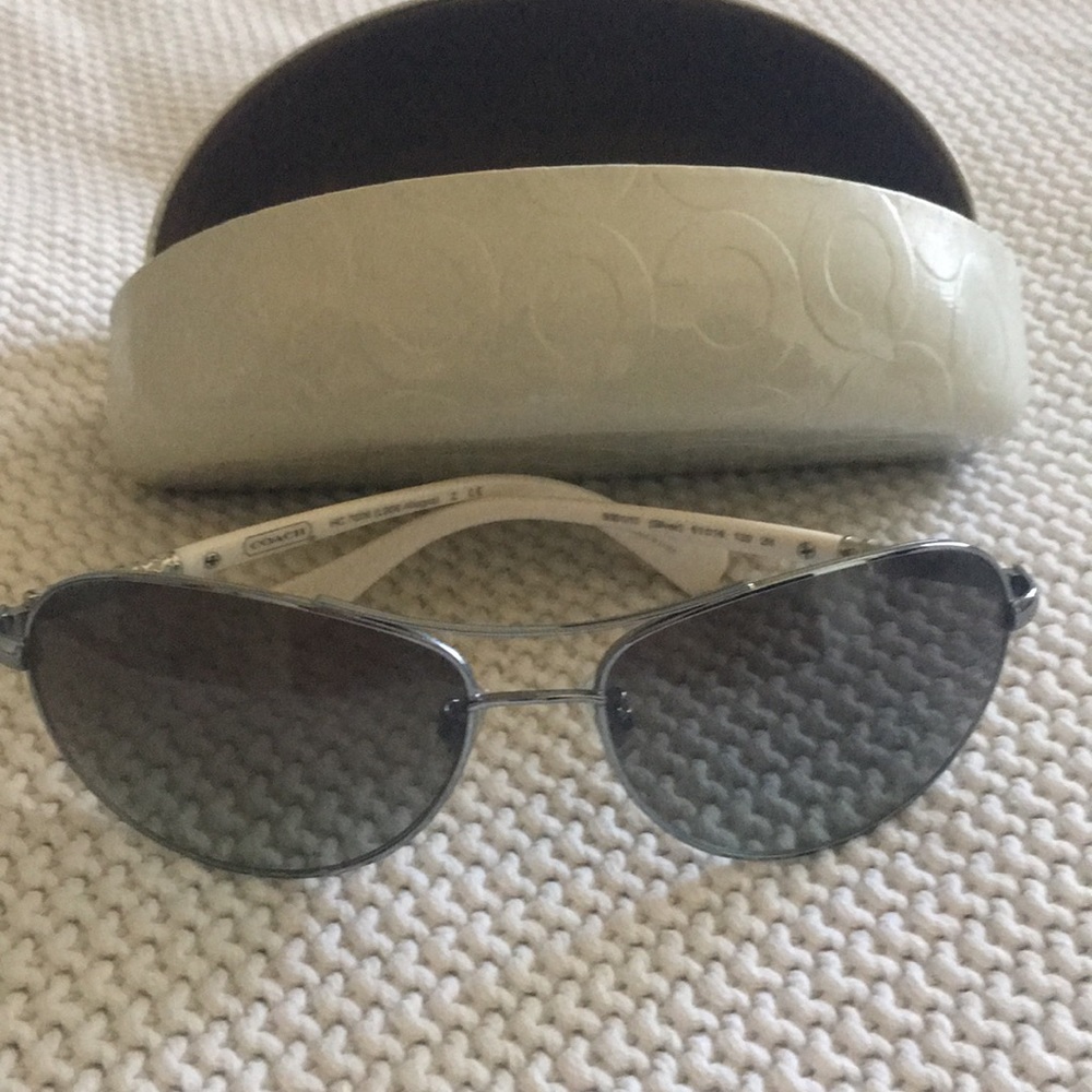 Aviator Coach sunglasses